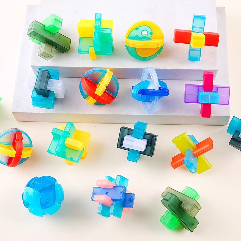 Transparent Lu Ban Lock, Intelligence ring Solving, mortise and tenon building blocks, Kongming lock unlocking, educational toys, assembly and disassembly Rubik's Cube toys Application Scenario