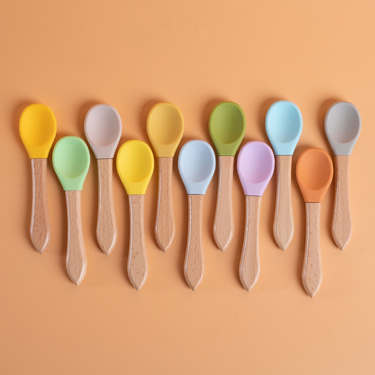 Pet spoon, cat can spoon, wooden handle, silicone, food-grade wet and fresh food feeding spoon for kittens, pet supplies