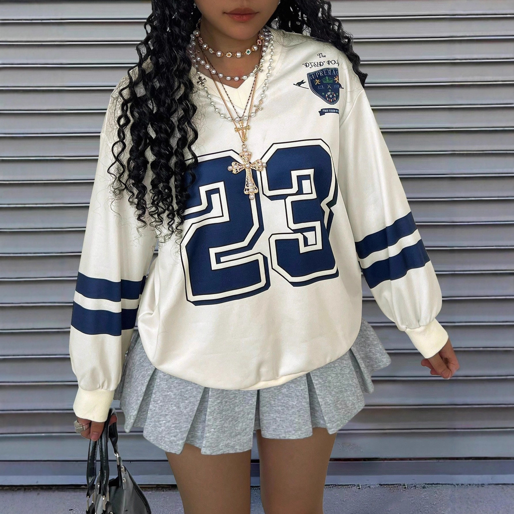 American early autumn long-sleeved casual loose sporty V-neck hoodie with contrasting color words mother-daughter autumn comfortable printed top details Picture