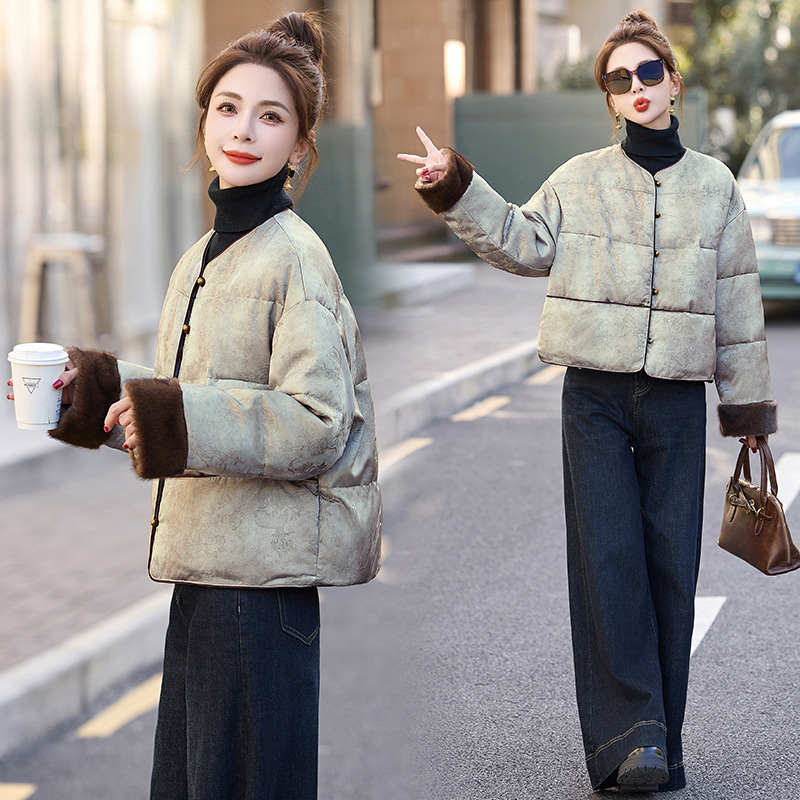 新中式提花羽绒服女2024冬季款毛绒拼接小个子白鸭绒短款外套产品图