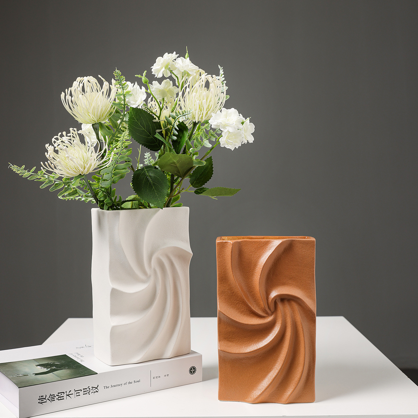 2025高级感方形陶瓷花瓶摆件欧式创意客厅玄关电视柜插花鲜花水培花器花瓶摆件