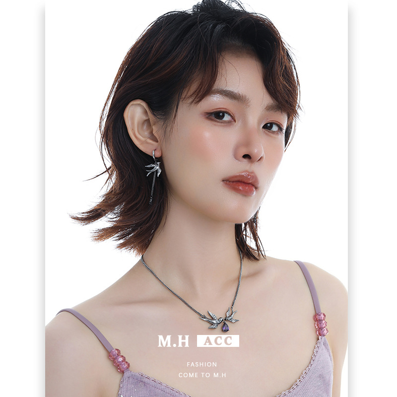 Original design of the Swallow series: Fashionable, niche, individual, simple, luxurious and high-end necklaces, bracelets, earrings and rings for women Specification image