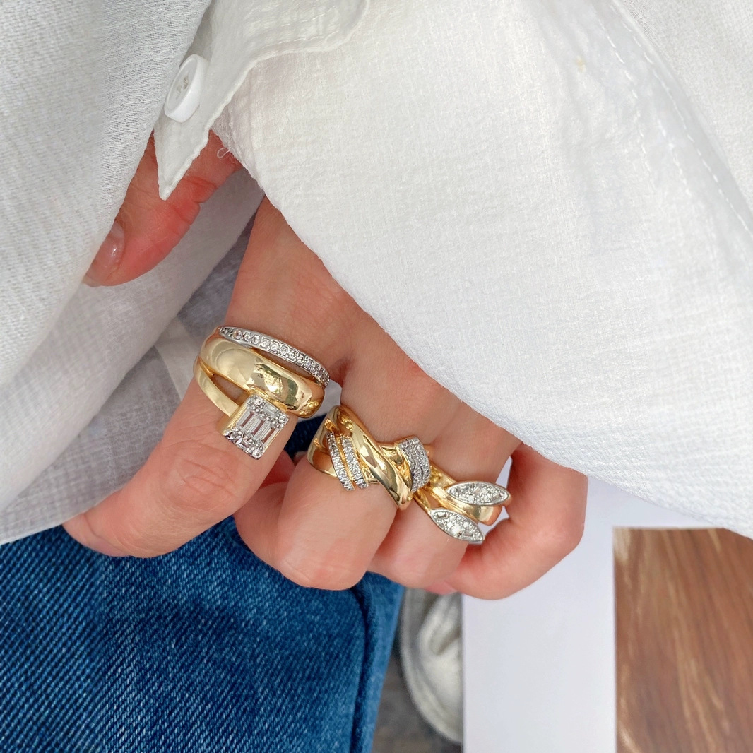 European and American fashion, light luxury, irregular geometric opening ring, women's design sense, niche personality zircon ring full figure