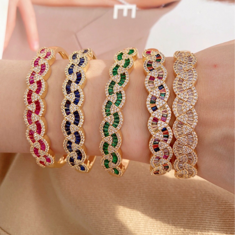 The new cross-border best-selling rainbow zirconium chain bracelet is fashionable, individual, simple, shiny and diamond-encrusted retro bracelet and jewelry for women full figure