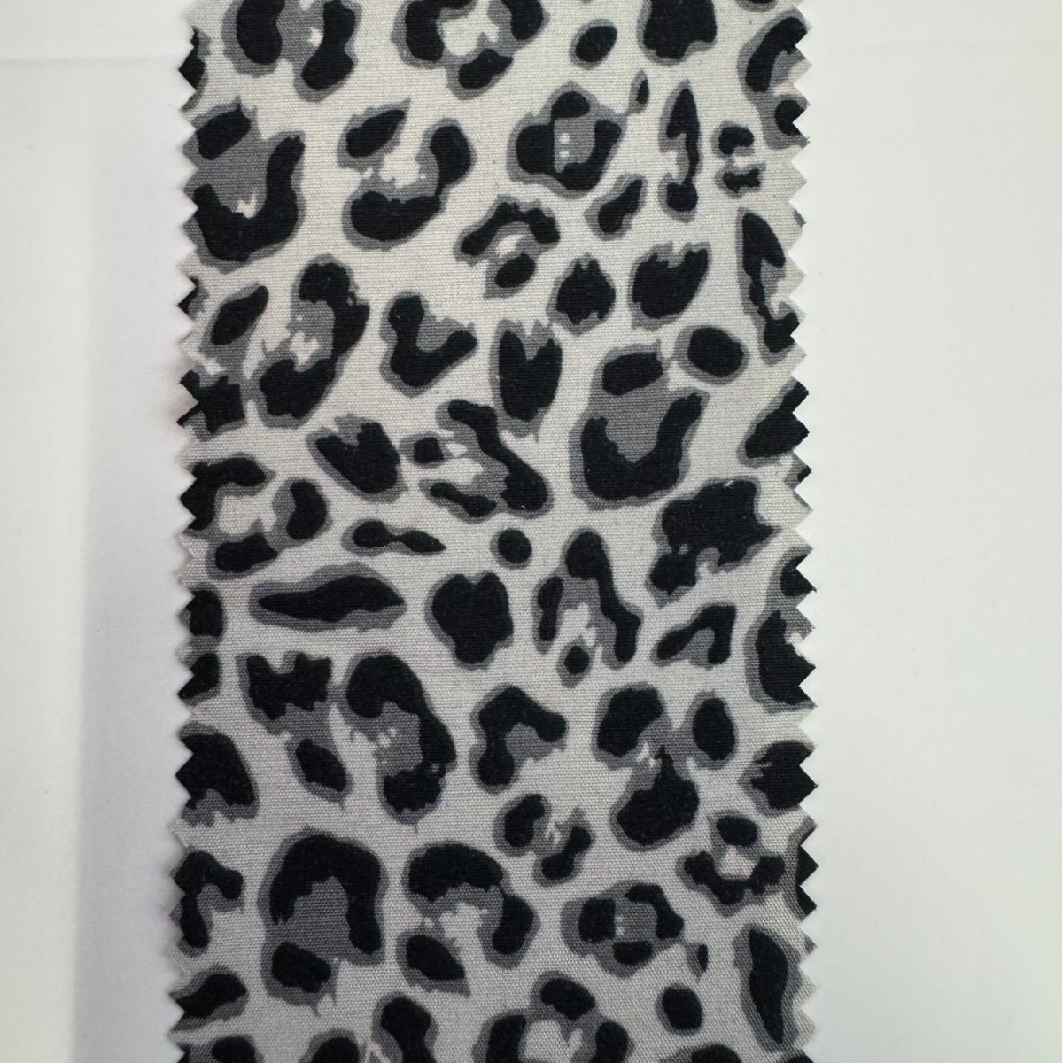 New four-sided elastic textile printed leopard print fabric for luggage, clothing, children's clothes and pet fabric details Picture