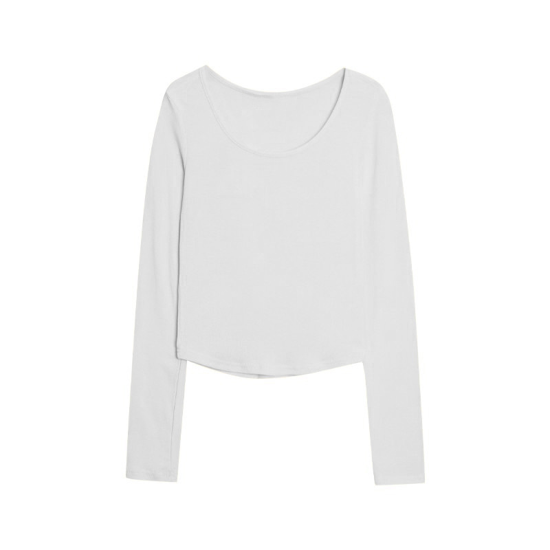 Wear a base layer of a women's overcoat, pair it with a U-neck long-sleeved shirt for autumn and winter, and wear a T-shirt with a fitted large neckline and a threaded top for spring and autumn Item Picture