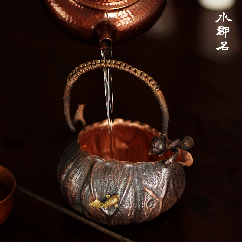 Hand-held wooden handle fair cup, retro purple copper Gongfu tea dispenser, handcrafted tea sea, tea ceremony accessories, large quantity and favorable price Application Scenario