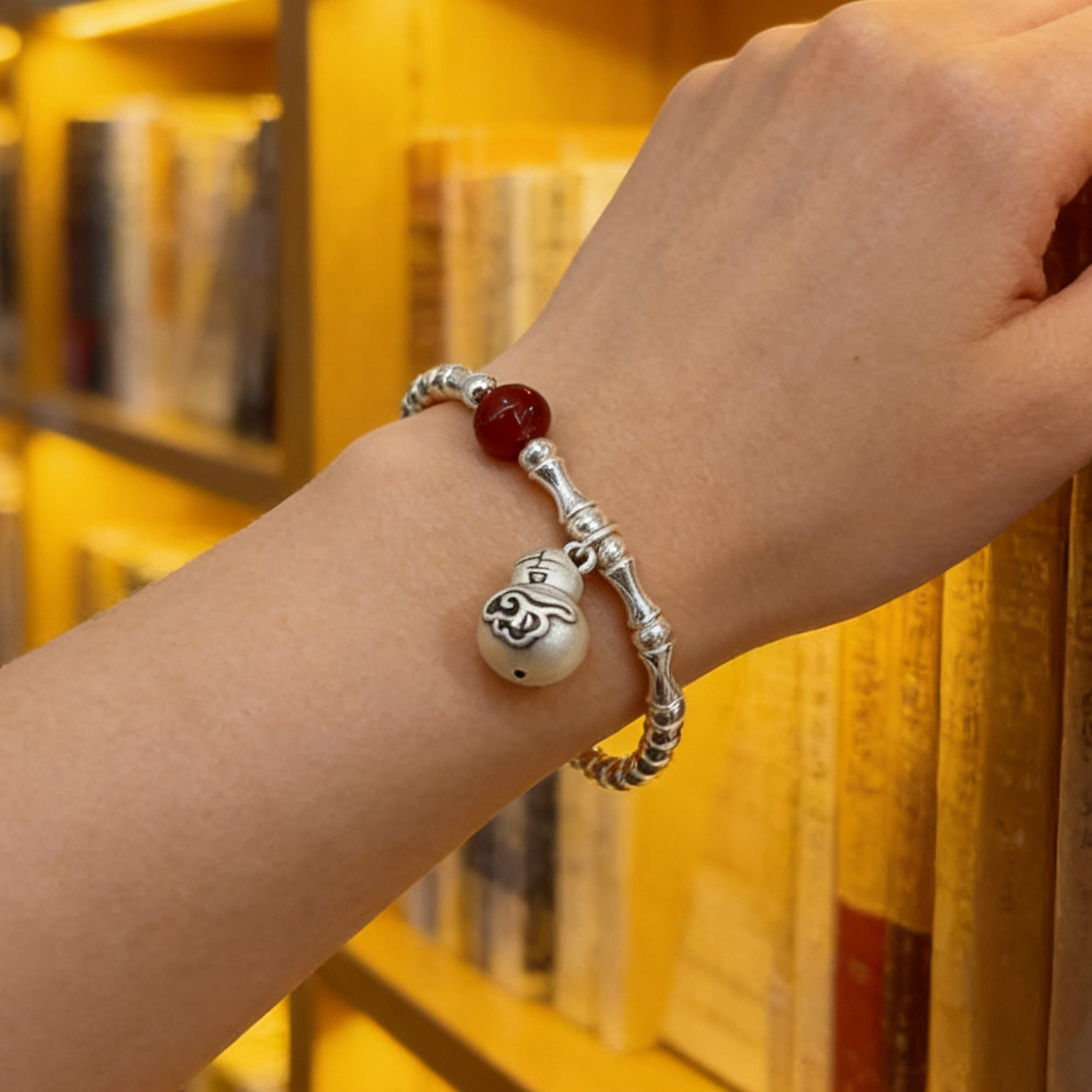 999 pure silver 12.19 red agate bamboo joint gourd bracelet, a niche design new Chinese-style traditional Chinese style bracelet for women, with a light luxury and high-end feel