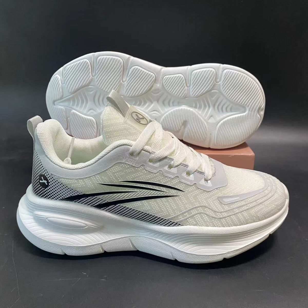 运动鞋新款学生2025减震跑步男女透气同款轻便跑鞋情侣工作鞋