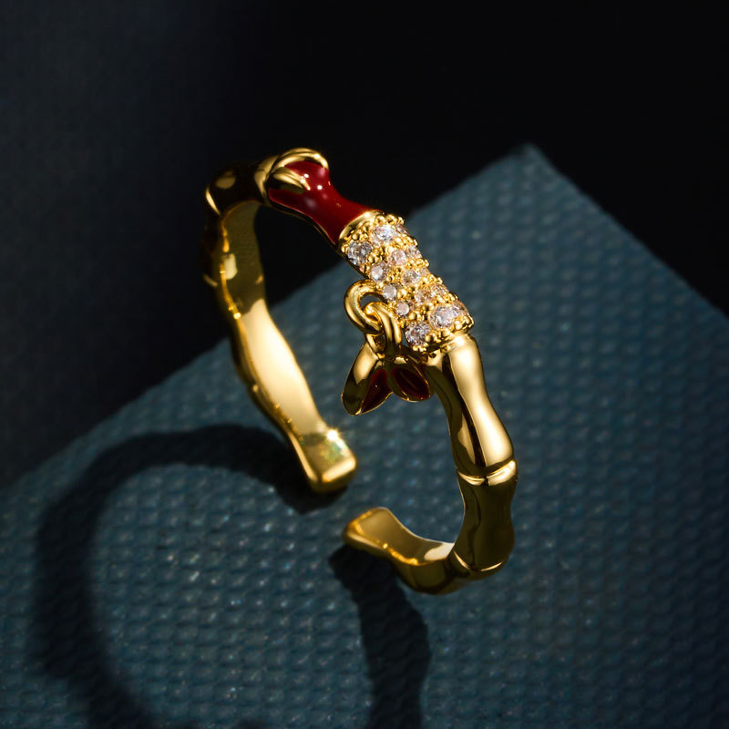 Light luxury Chinese-style bamboo joint open ring, copper alloy micro-inlaid zircon enamel oil drip pendant design, adjustable ring Application Scenario