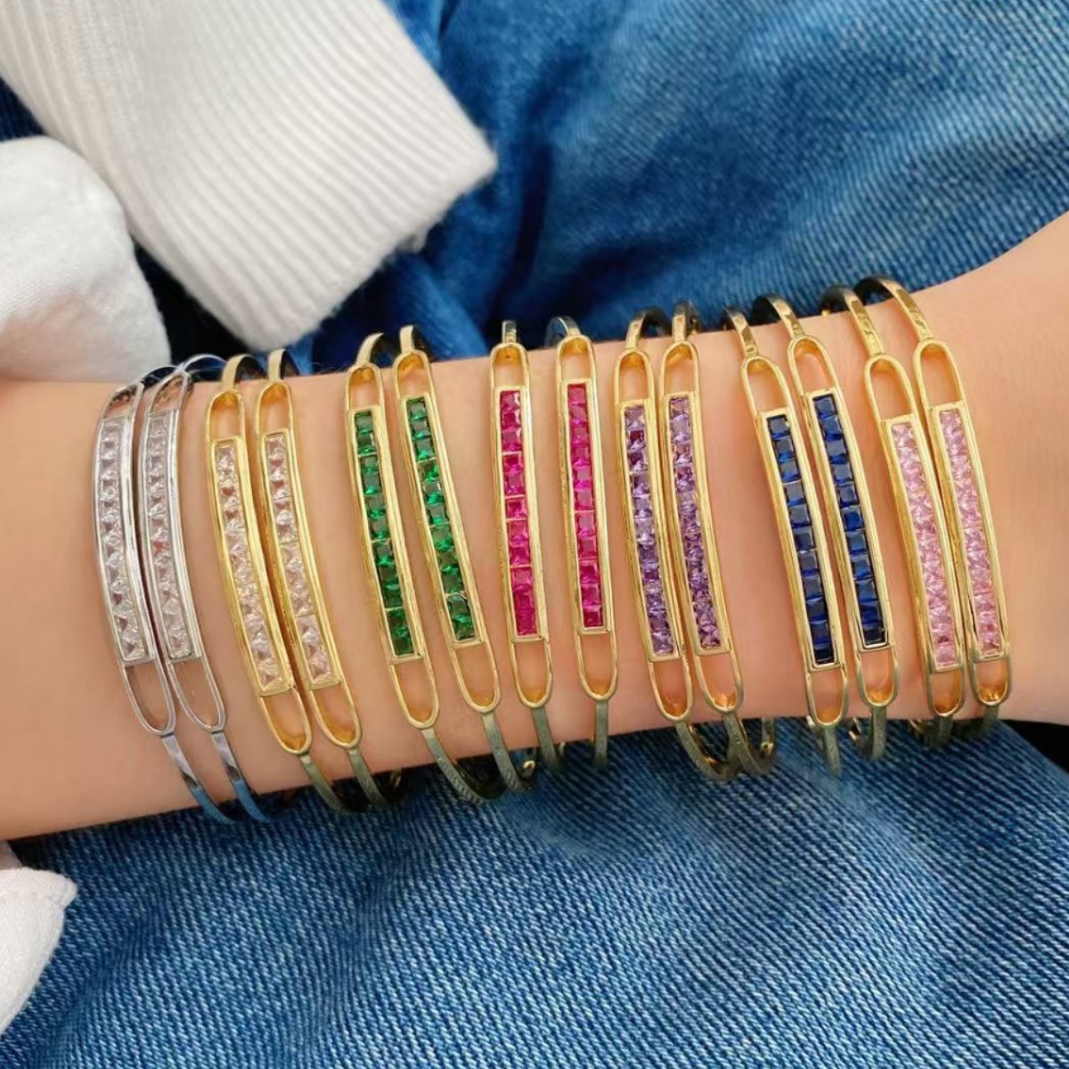 Wholesale of simple double-layer bracelets for women in European and American style, with zircon inlaid in color and French-plated 18K gold details Picture