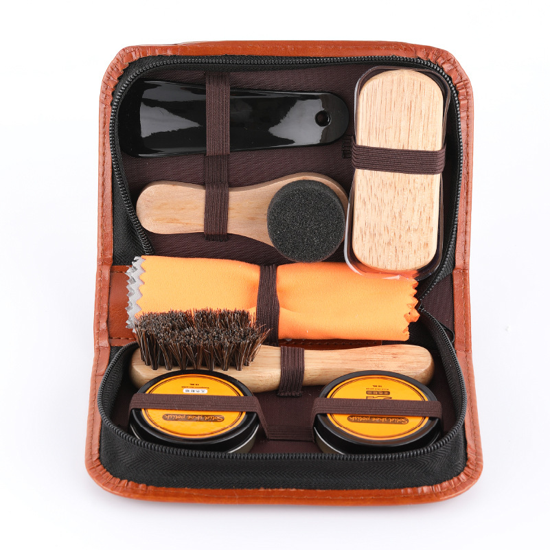Shoe brush, shoe polish set, leather shoes, travel shoes, maintenance oil, genuine leather care, shoe polishing, leather goods cleaning and care manufacturer wholesale Application Scenario