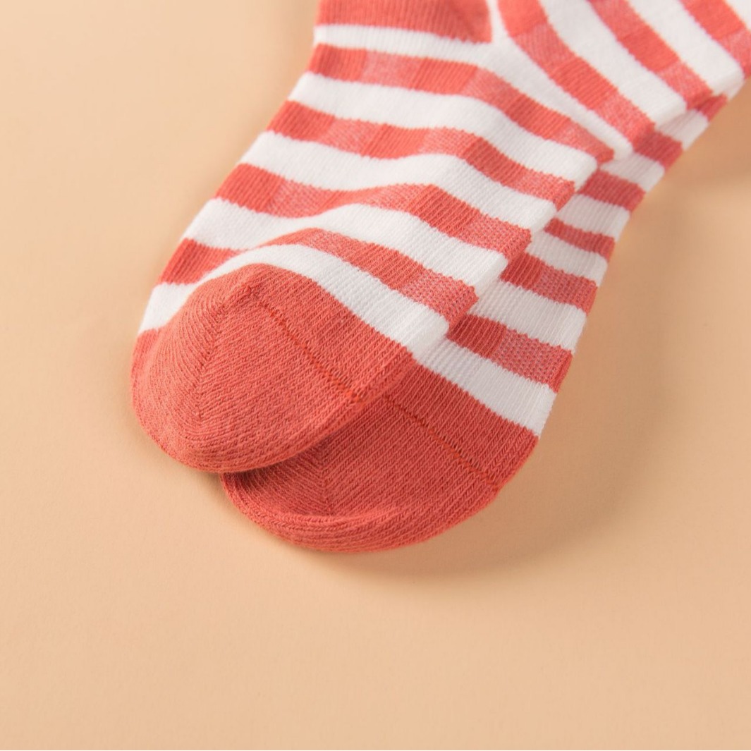 爱语柔品牌儿童袜秋冬中筒宝宝袜A类精梳棉吸汗透气无骨男女童袜白底实物图