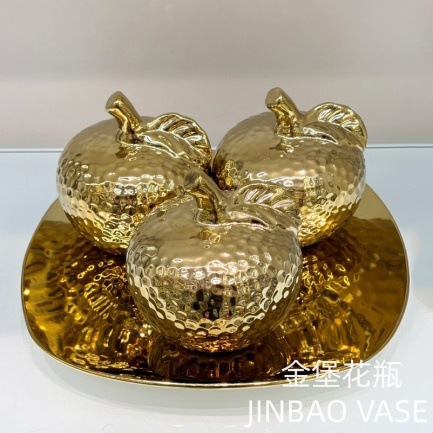 Modern and simple home soft furnishing model room entrance decoration French light luxury ceramic pear-shaped fruit plate ornament, pear-shaped details Picture