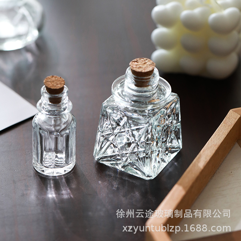玻璃瓶实物图