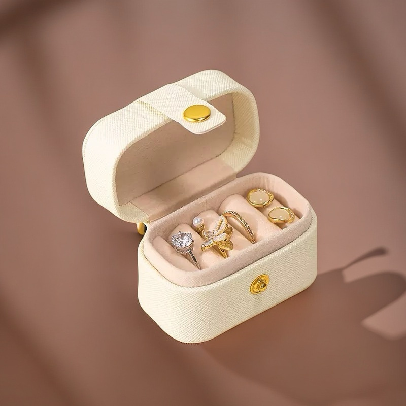 2026 Cross-border Simple ins Mini Jewelry Ring Box, Travel Portable stud accessory Box, Leather Earring storage box Application Scenario