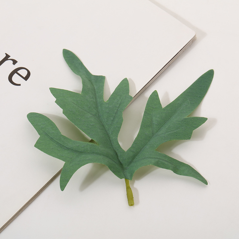 新款仿真丝印波斯叶绿植树叶家居装扮婚礼婚庆摄影户外道具装饰产品图