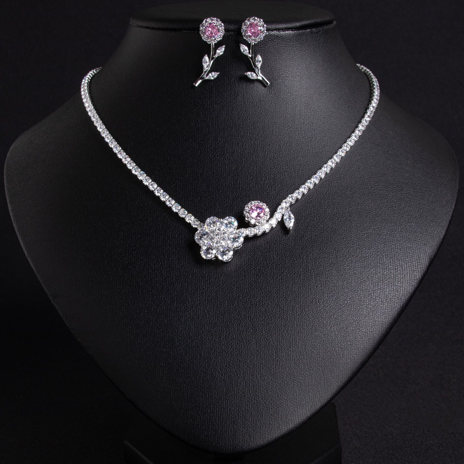 القلادة العابرة للحدود عبارة عن مجموعة صينية جديدة من سلسلة الترقوة AINS Specification image
