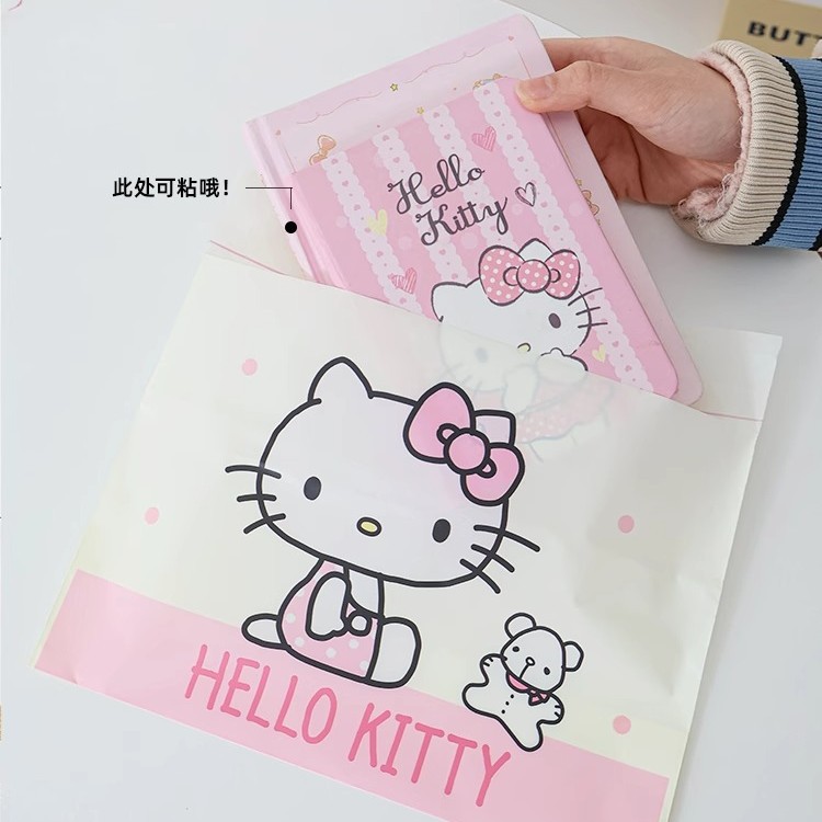 Sanrio genuine car garbage bags, portable thickened, cute cartoon self-adhesive multi-functional desktop bags wholesale Application Scenario