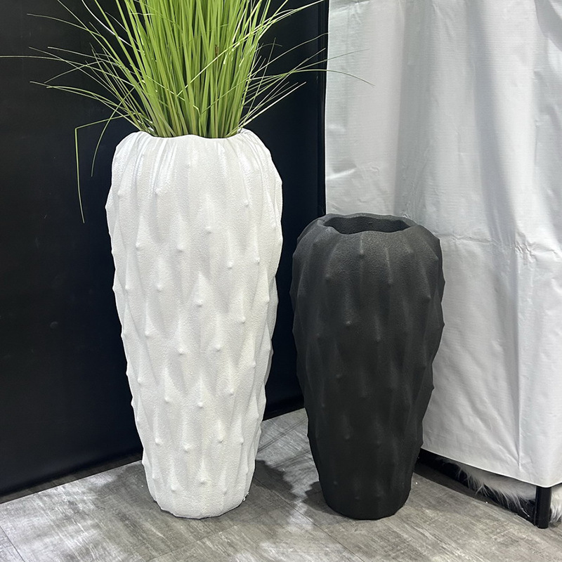 Roman column floor-standing flower vases, magnesium oxide ceramic flower POTS and vases, new Chinese wabi-sabi style living room decoration, black and white details Picture