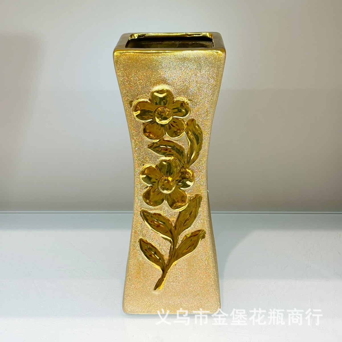 装饰花瓶实物图