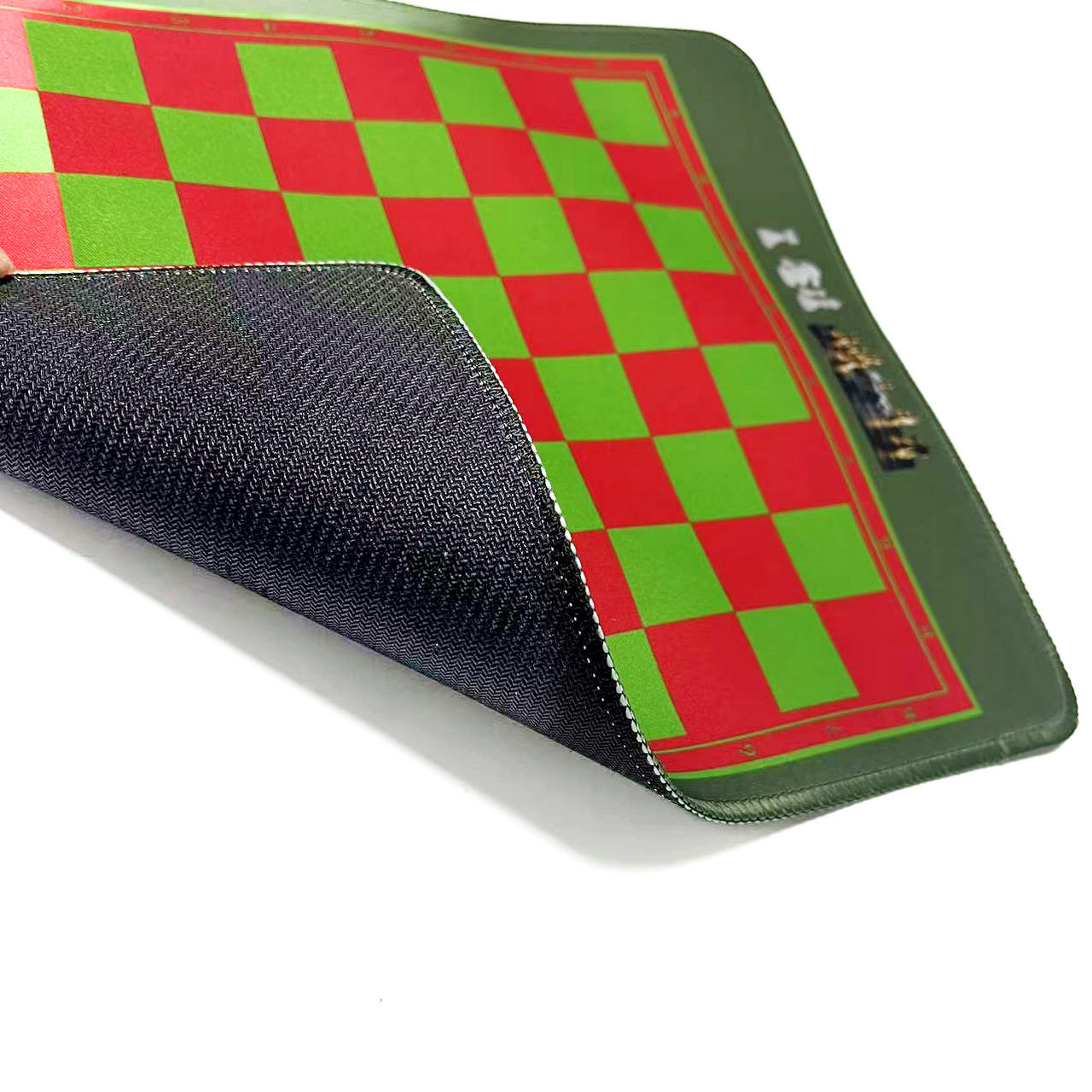 国际象棋游戏多用棋盘棋子套装便携CHESS加大橡胶鼠标垫精密锁边细节图