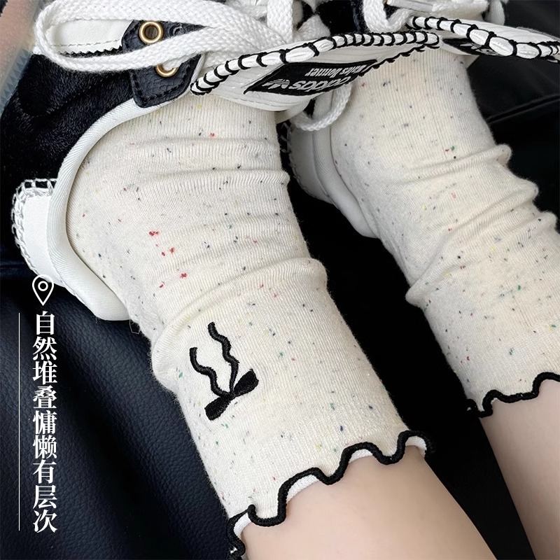 Bow socks, girls' pile socks, Japanese-style cute black ear-trimmed mid-calf socks, postpartum socks, lace long socks, autumn Specification image