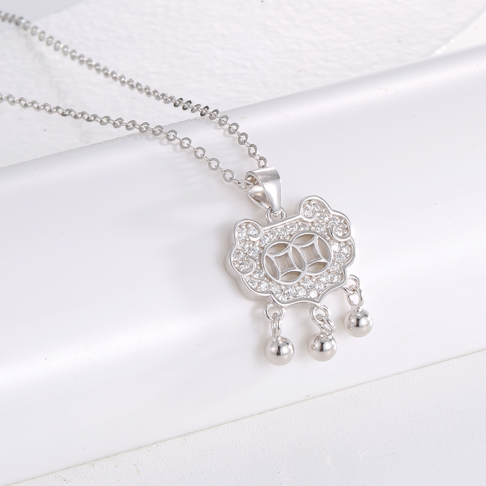 S925 Silver coin Lock necklace, women's national trend, light luxury, niche feel, longevity lock pendant, cute and elegant design, collarbone chain details Picture