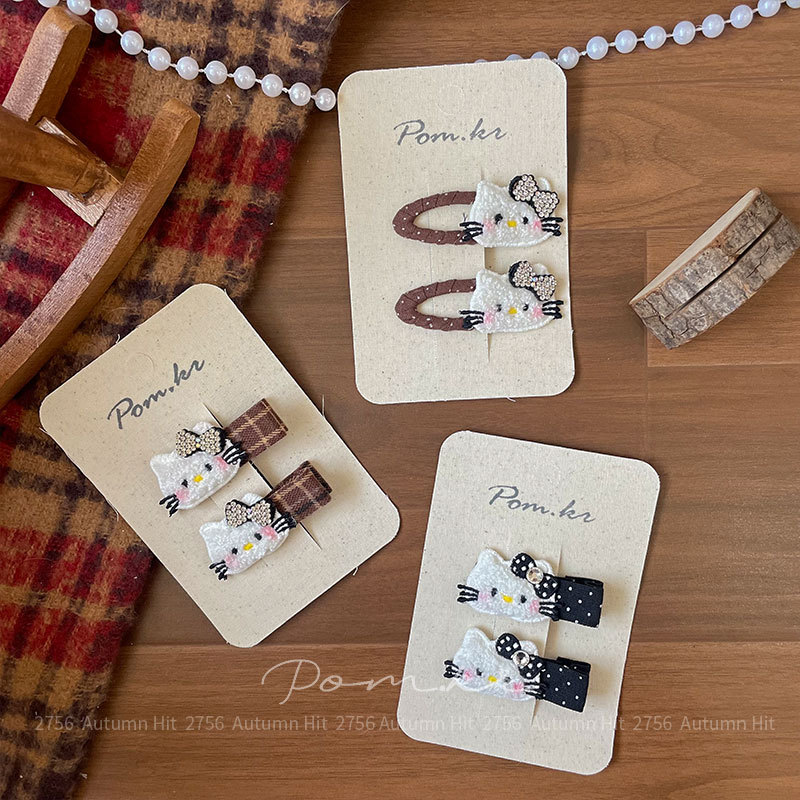 Korean version new cartoon KT children's hair clip, cute cat girl, sweet bangs, side clip, checkered embroidery, handcrafted Pom.kr knitted hair clip: checkered polka dot butterfly autumn and winter sweet girl, cute style headwear, matching hair accessory details Picture