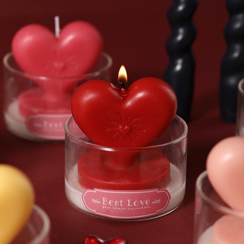 Cross-border aromatherapy candle cup Valentine's Day heart-shaped wax glass base Cup 520 Anniversary Photo Romantic wedding Application Scenario