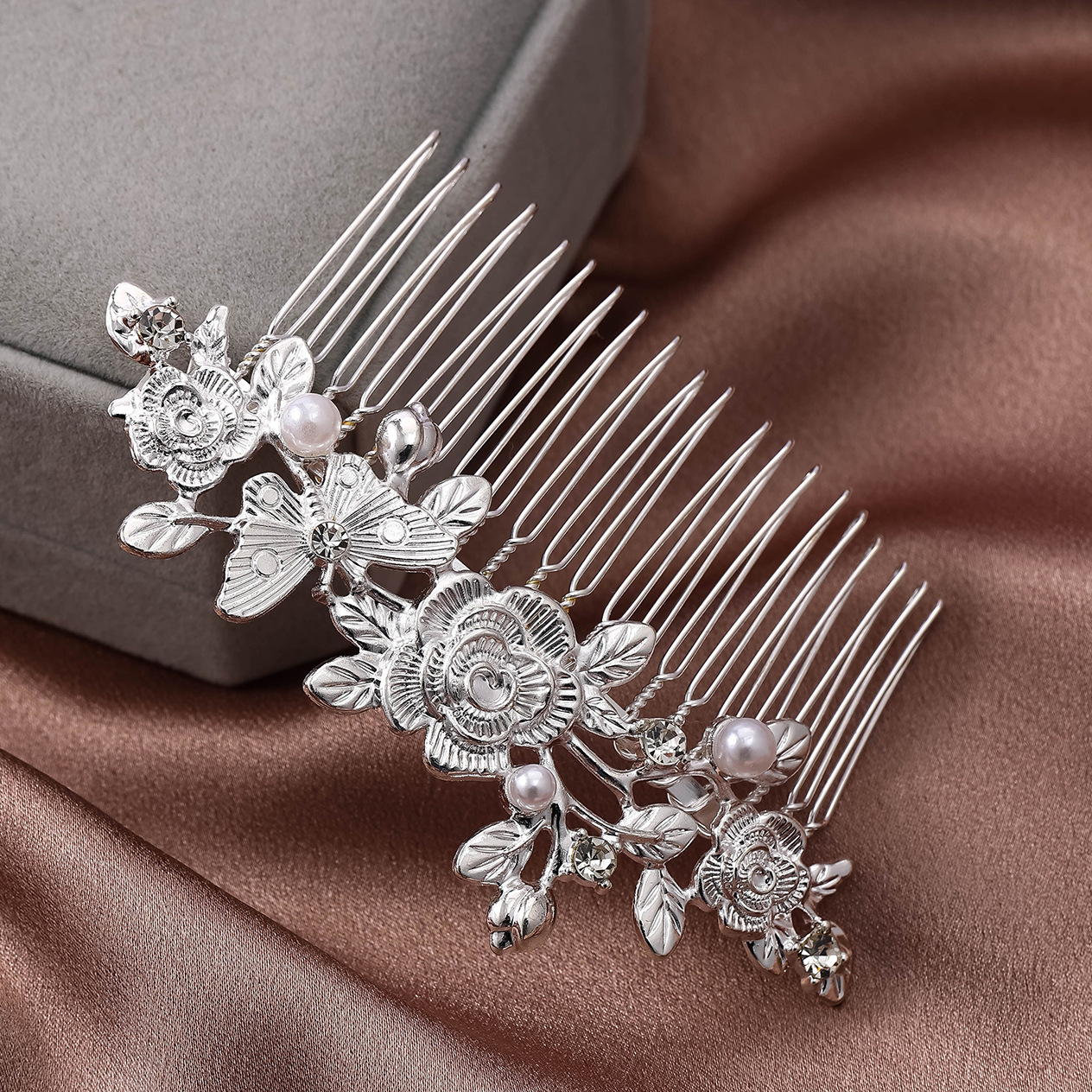 Amazon's best-selling European and American bride hair combs, floral ancient style, Chinese pearl insert combs, and fashionable alloy headwear Specification image