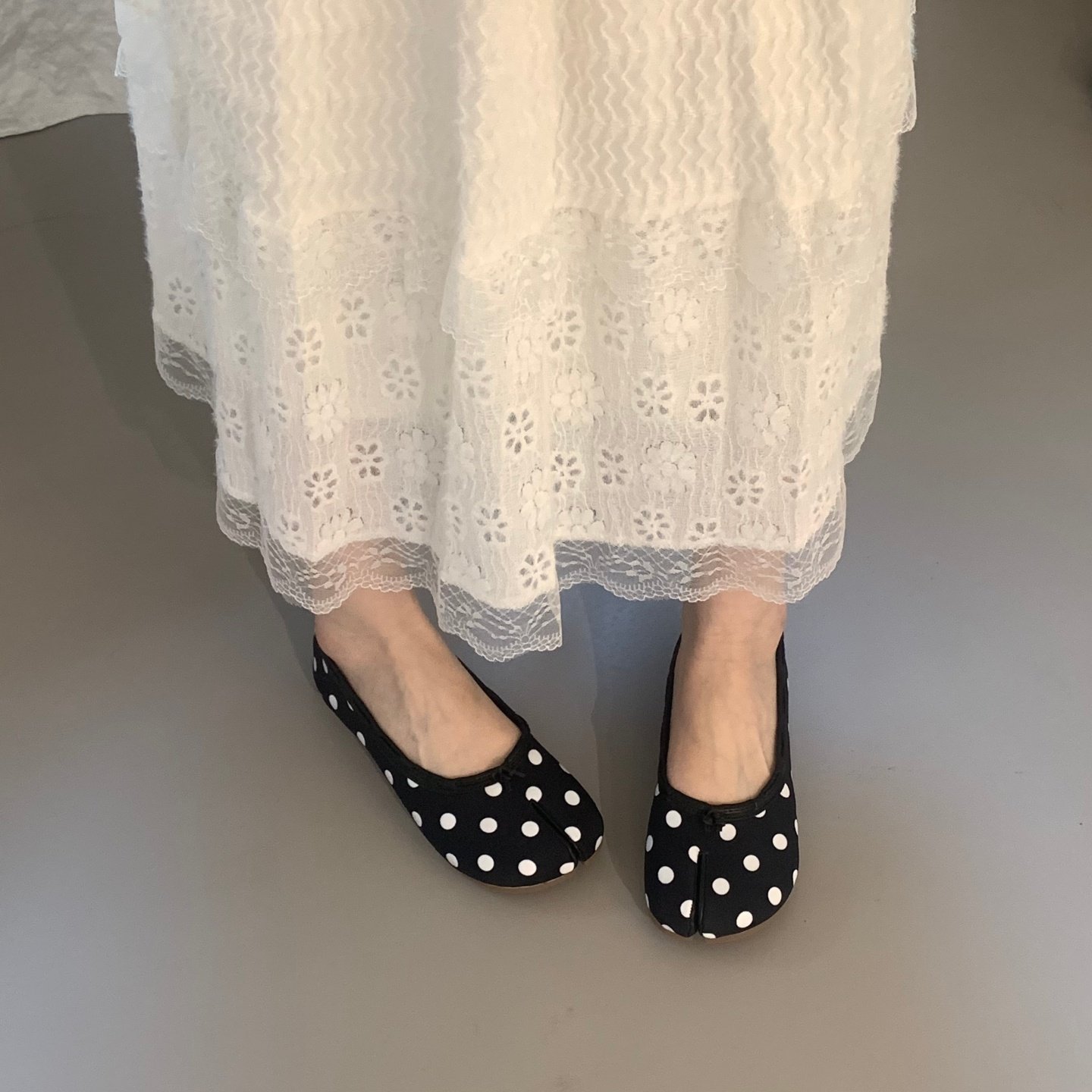 Flat bean, pig's foot, single shoes for women, spring and autumn 2026, horseshoe, toe, thumb, pig's foot, boat shoes, red ladle shoes details Picture