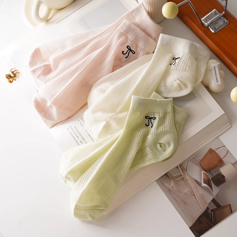 Korean-style perforated breathable short cylinder ~ins trendy women's short socks, cotton summer thin mesh strip bow details Picture