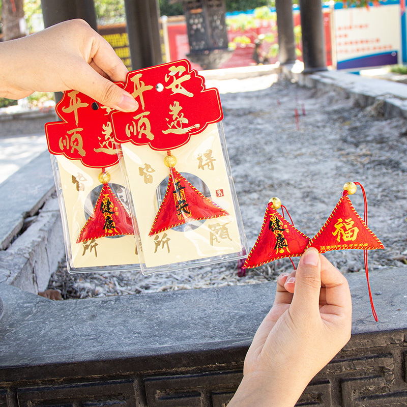 Scenic area temple triangular talisman bags, sachets, keychains, bags, personal gifts, car pendants details Picture