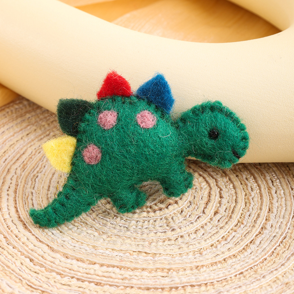 Dinosaur pure handcrafted wool felt brooch, niche 3D doll brooch, Nepalese niche brooch manufacturer wholesale Specification image