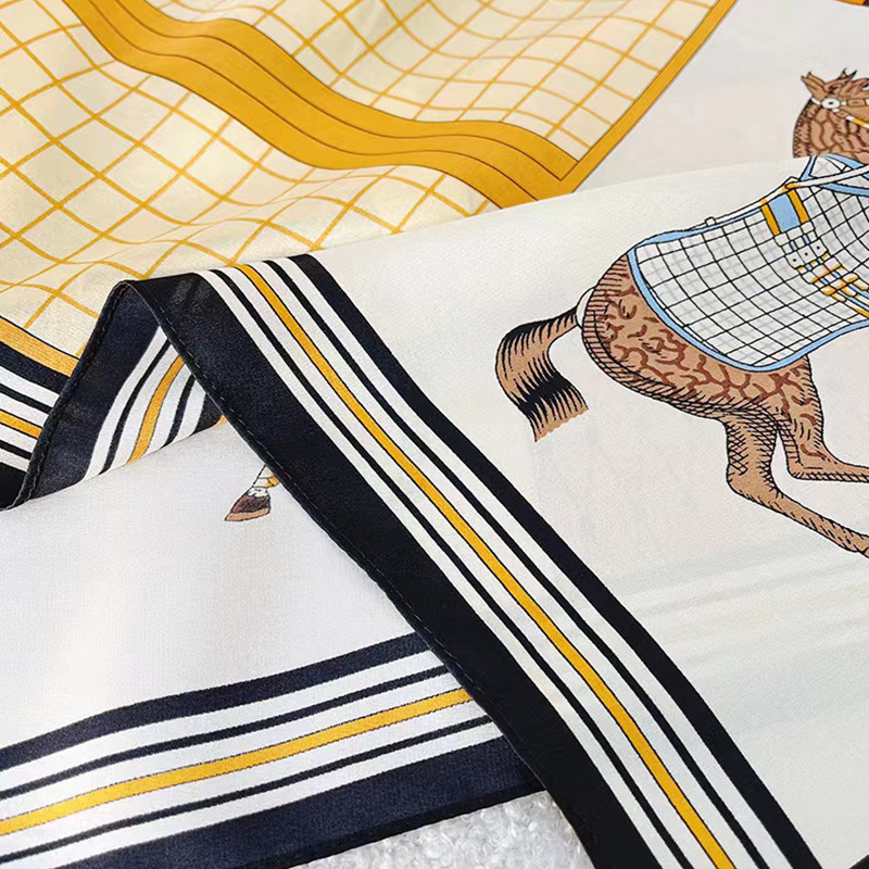 New 70 small square scarf printed silk scarf, high-end and versatile faux silk scarf, women's satin neckerchief shawl Application Scenario