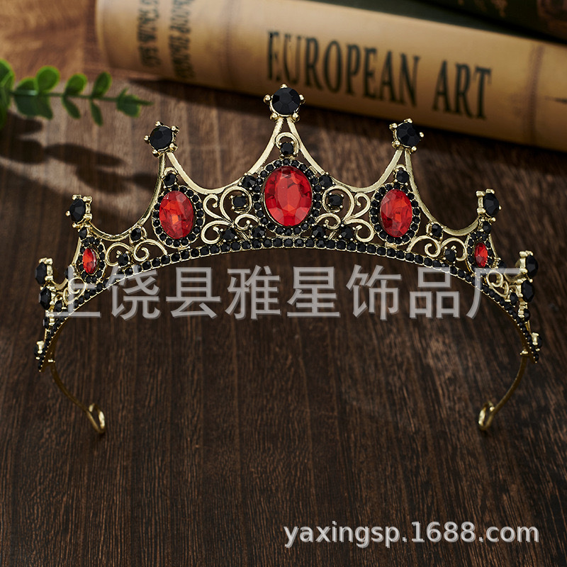 Princess crown headwear, children's crystal girl headband, little girl birthday crown, performance fashion show hair accessory crown Application Scenario