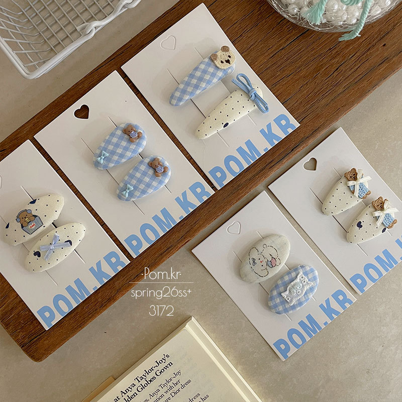New Korean-style cartoon bear fabric hair clips for children, cute side-cut bangs clips, baby bye-bye clips details Picture