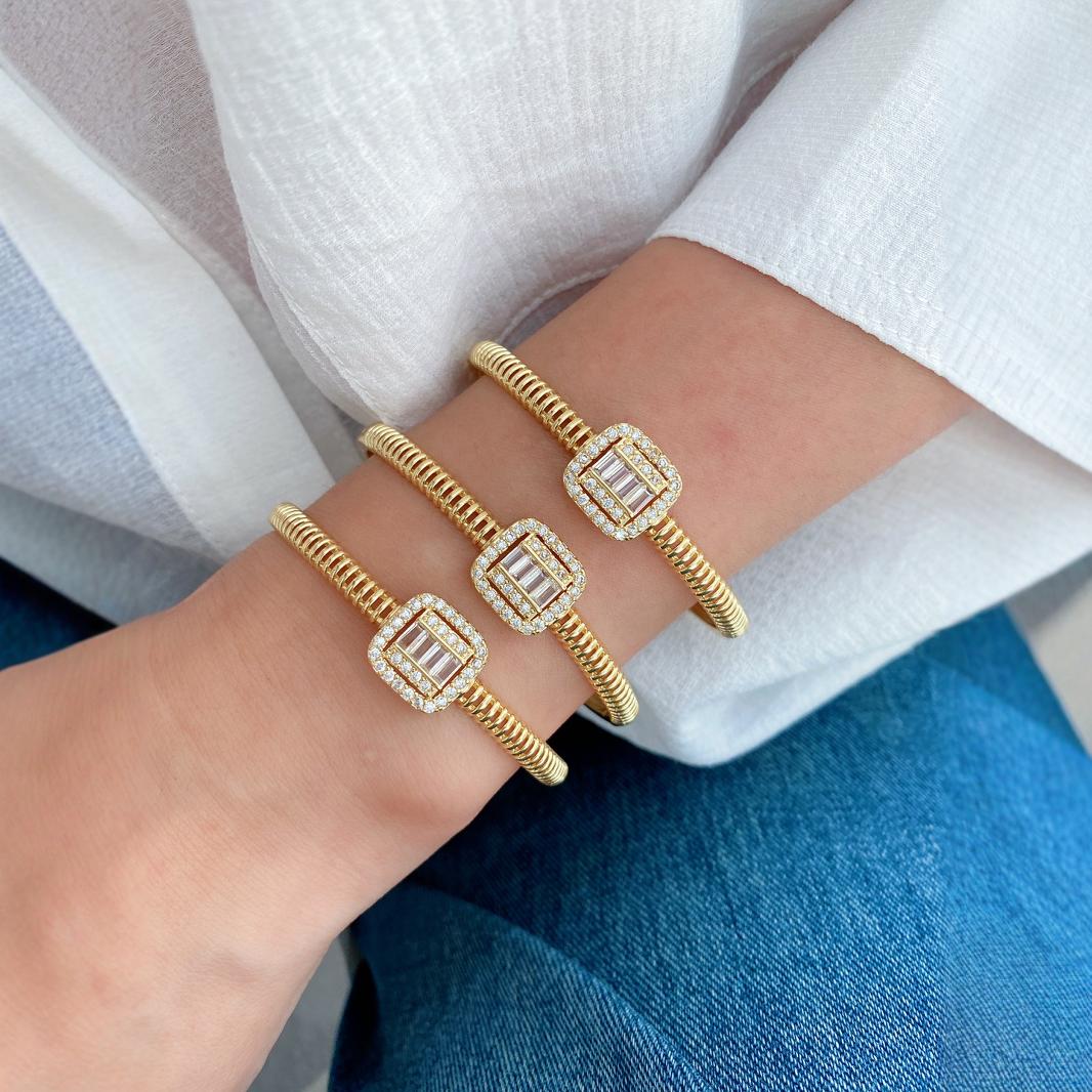 Cross-border creative European and American fashion open bracelet, ring, earrings, necklace set, 18K gold electroplated, fashionable and versatile style Specification image