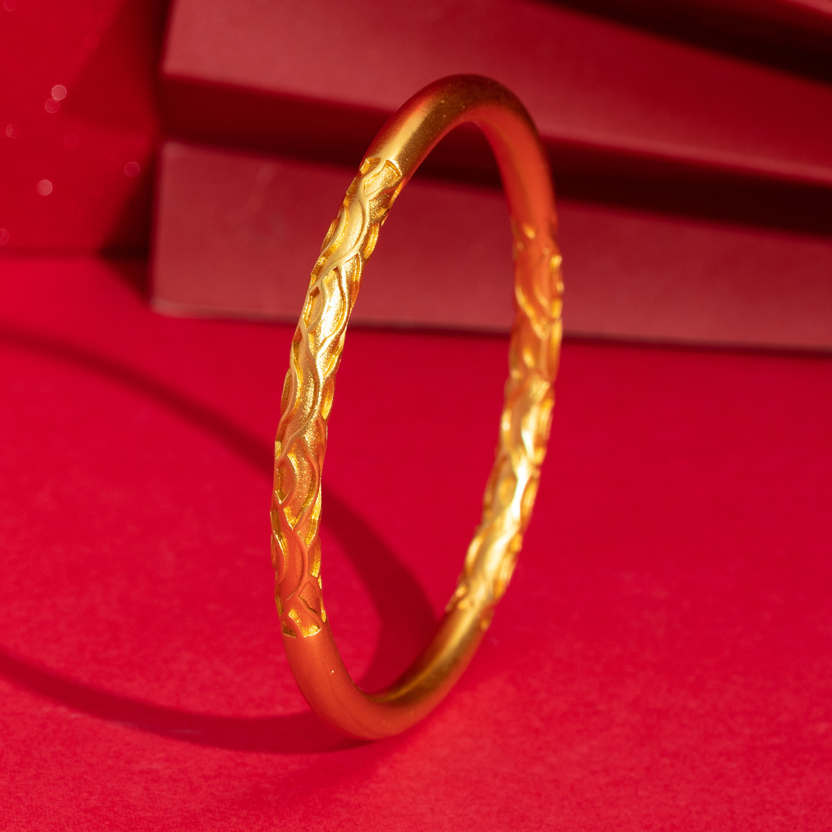 Tienda de oro el mismo estilo antiguo fasha oro seiko curly hierba patrón abierto xiangyun brazalete cobre chapado en oro círculo vegan premium sentido pulsera primera joyería al por mayor marea Specification image