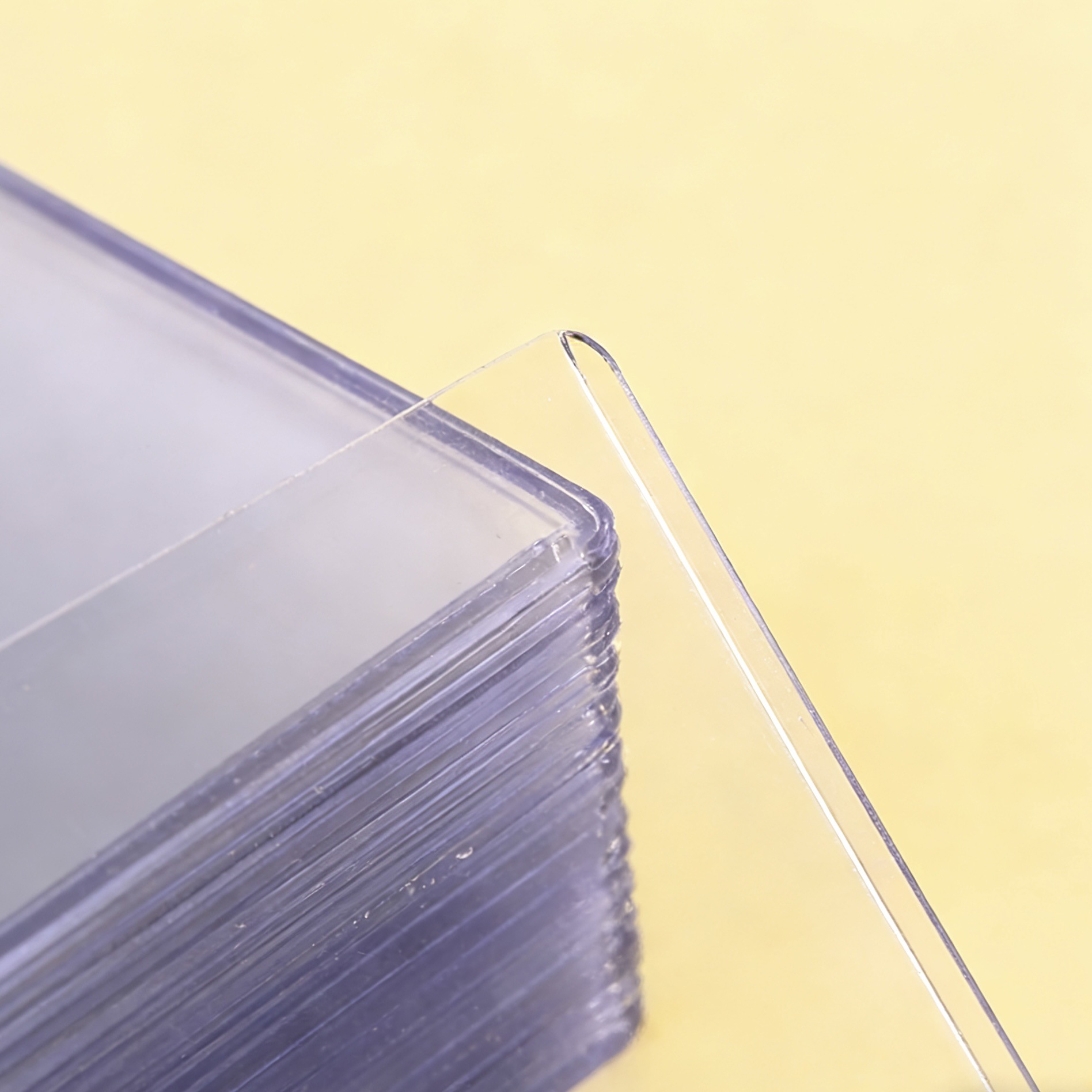 35PT thickened wear-resistant B8 hard card holder, 3-inch star Little Card, My Little Pony Card film, pvc protected Pokemon card holder Application Scenario