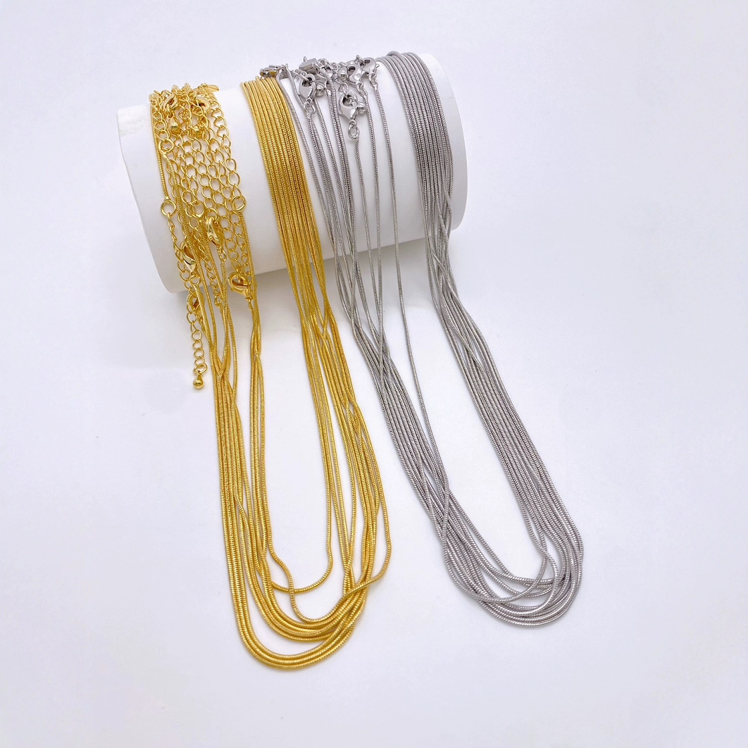 DIY jewelry snake chain finished products, copper material, long-lasting color retention, electroplated fine chain finished products wholesale full figure