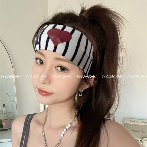 New fashionable heart-shaped striped hair band, retro spice girl InS-style high skull top hair accessory, wide-edge elastic sports headscarf Specification image
