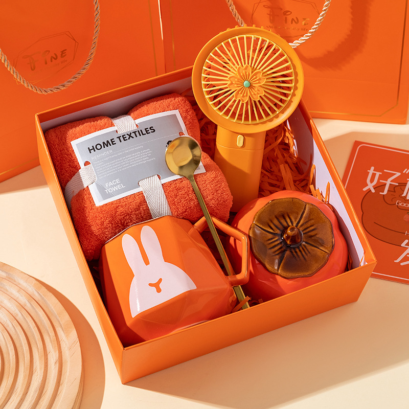 Wedding souvenir sets, New Year gifts, corporate bank business event gifts, opening event employee benefits details Picture