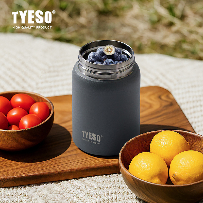 TYESO/ Taishuo's new mini women's thermos cup, small portable insulated cup, simple and fashionable pocket water cup Application Scenario