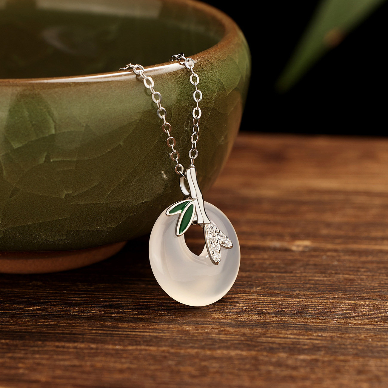 925 silver Chinese-style niche design, simple bamboo pendant collarbone chain, natural chalcedony peace pendant necklace for women Application Scenario