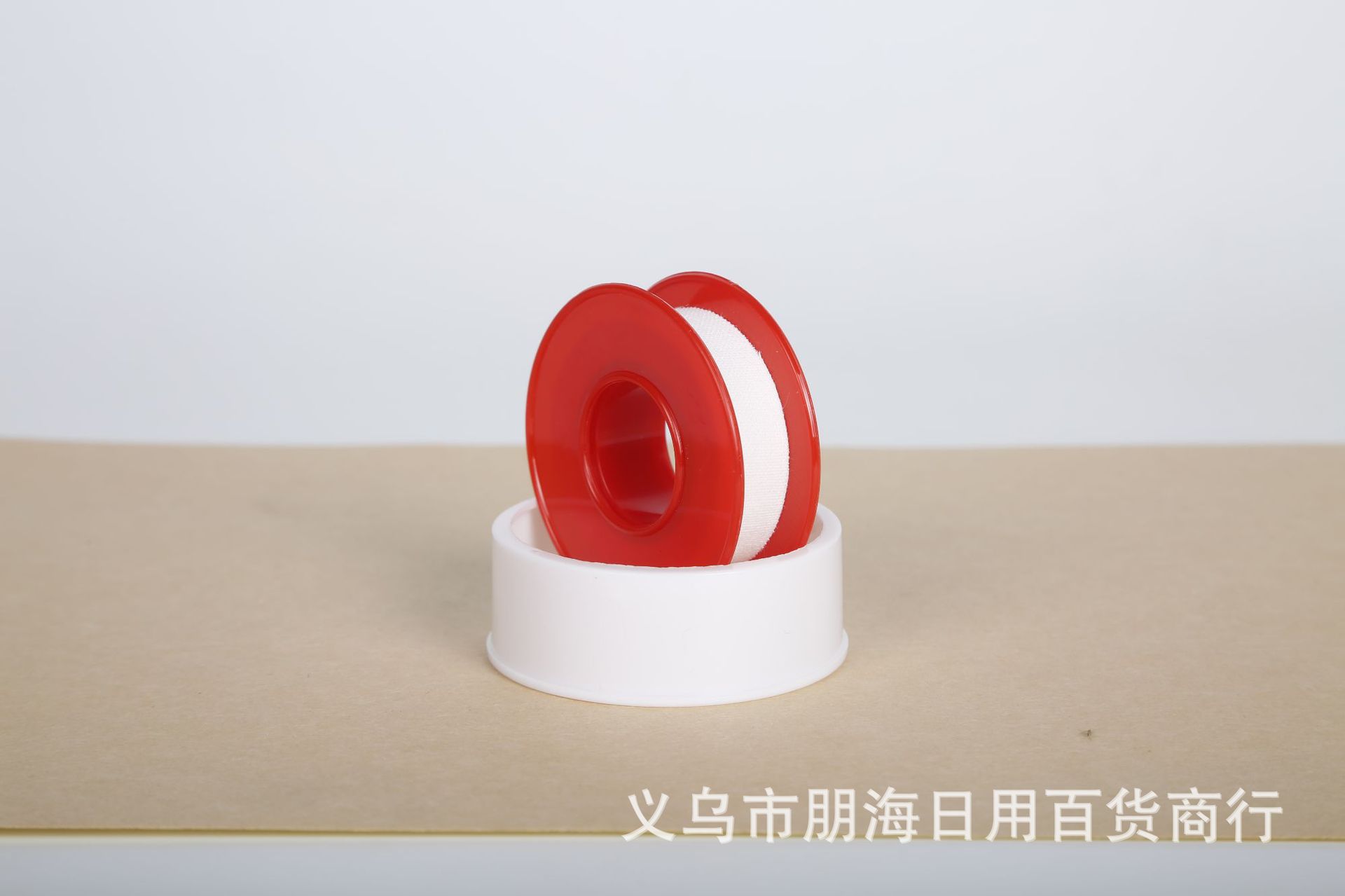白棉布运动胶带(红芯白套)1.25cm*5m*10卷*48盒热熔胶白棉布胶带产品图