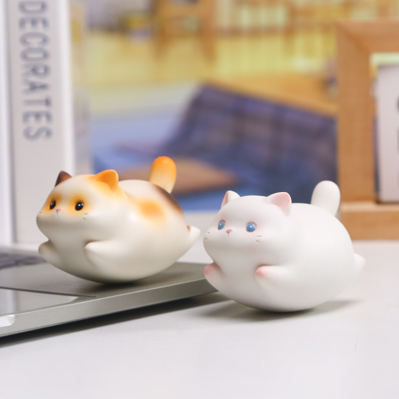 Cartoon Furui Cat Rocking Fun figurine, cute cat resin handicraft, healing office desktop figurine details Picture