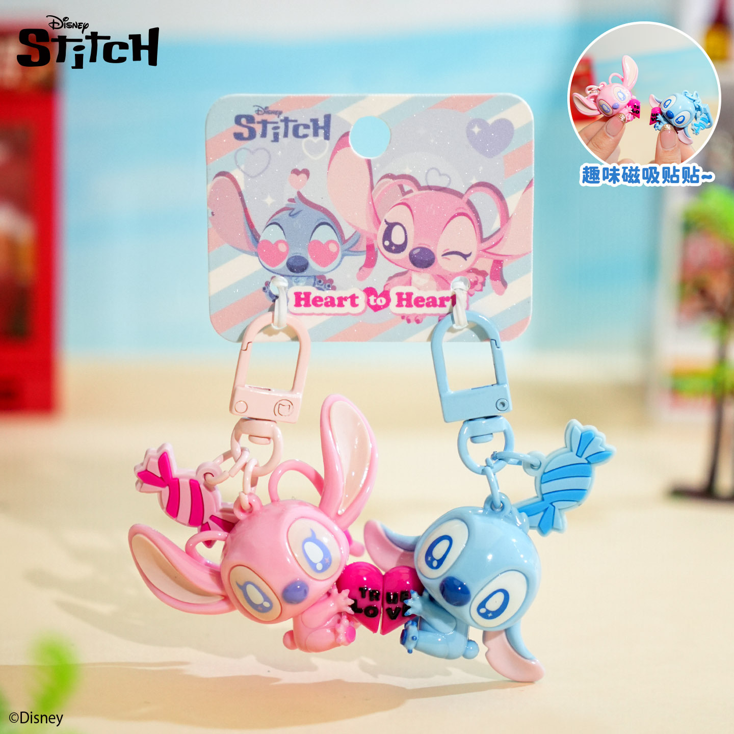 Genuino serie stitch abrazo amor magnético succión par hebilla llavero colgante lindo y exquisito bolso de la escuela colgante