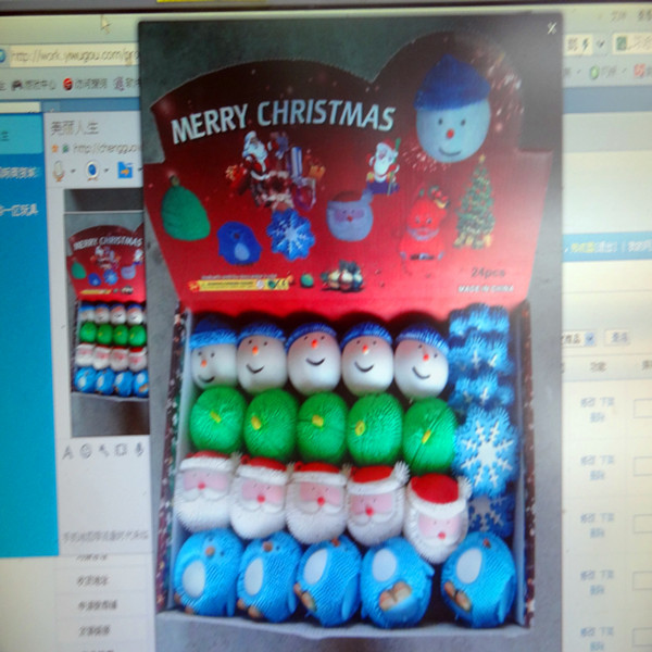 厂家供应圣诞系列tpr球类材质，外贸led发光球互动球夜光益智细节图